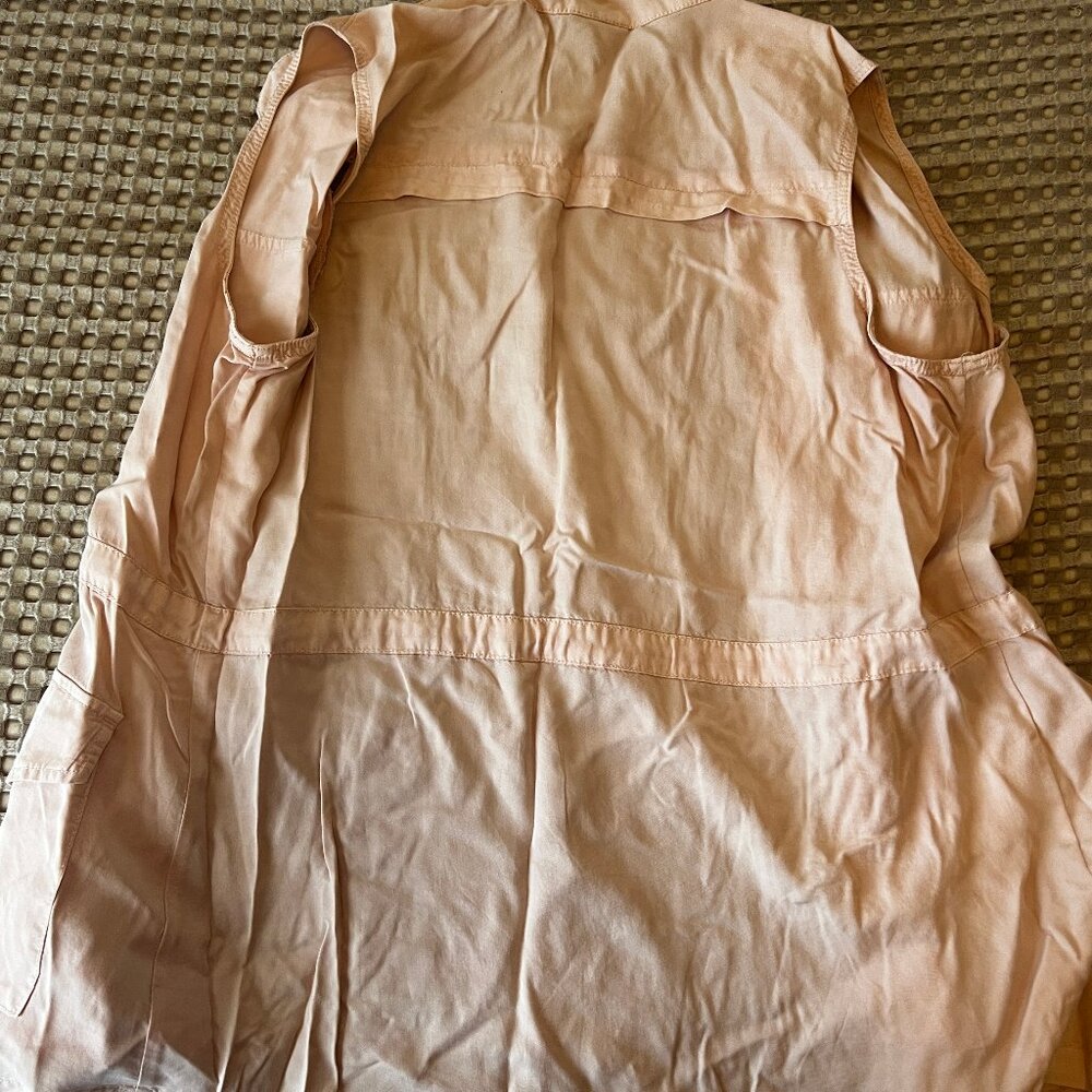 a.n.a. Pale Pink Lightweight Vest, Size Large, NWOT - Picture 4 of 4